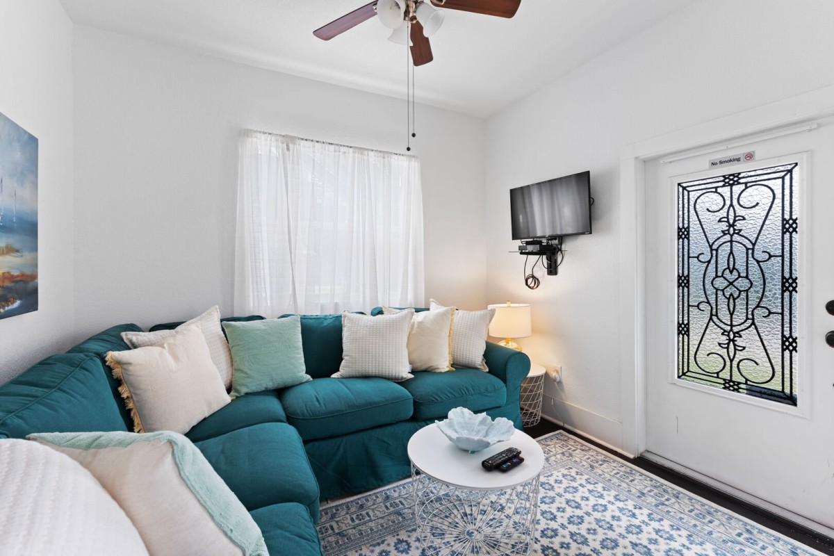 NSB Realty Team-NSB Uptown #1 Just Right 🔷-image-1