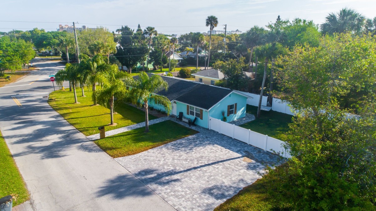 NSB Realty Team-Palms on Pine-image-1