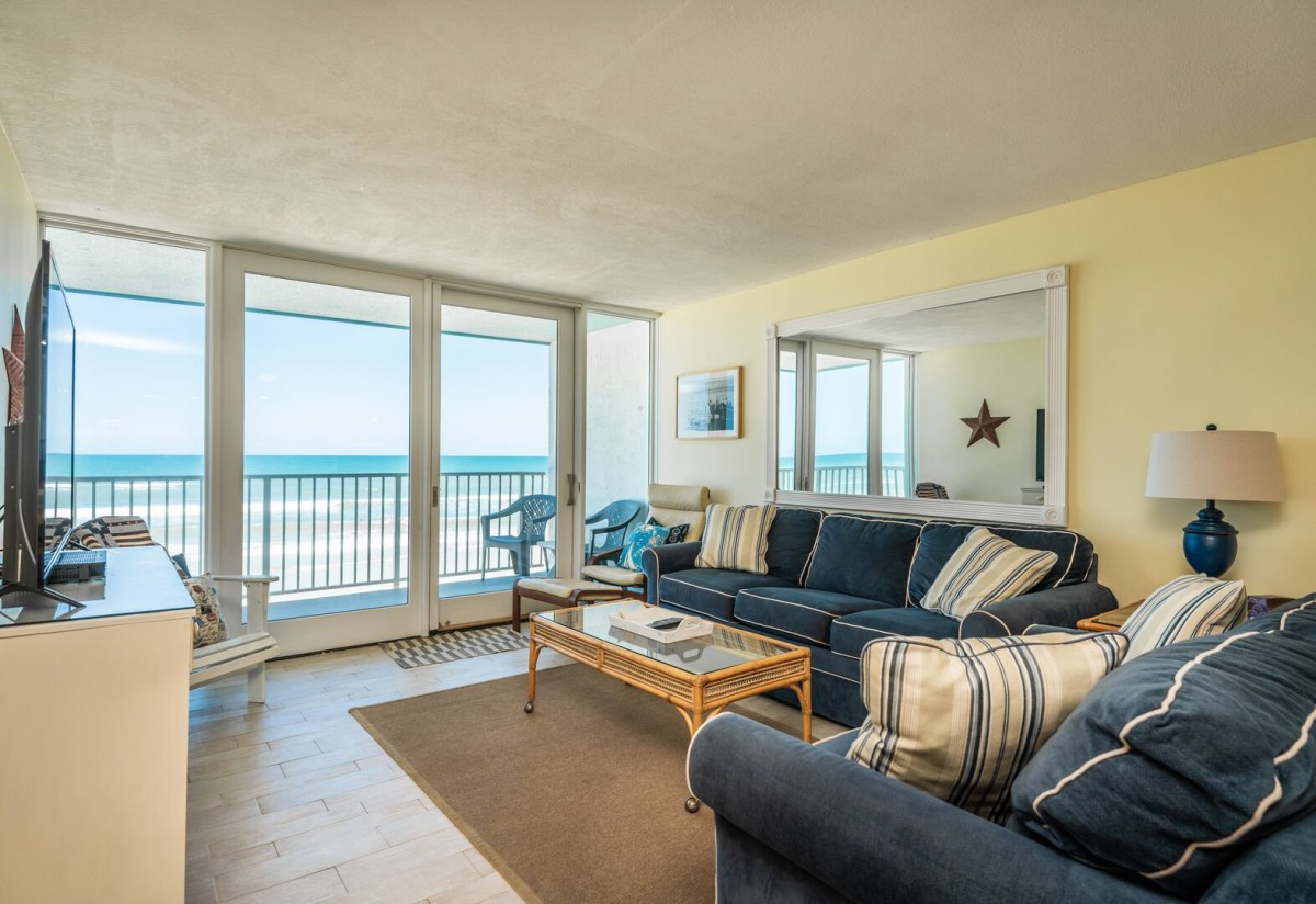 Smyrna Beach Club 314B New Smyrna Beach, FL NSB Realty Team