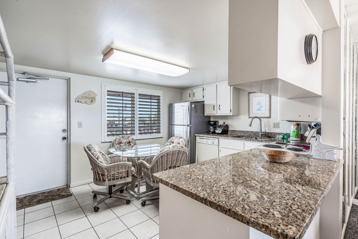 NSB Realty Team-Chateau by the Sea 34C-image-1