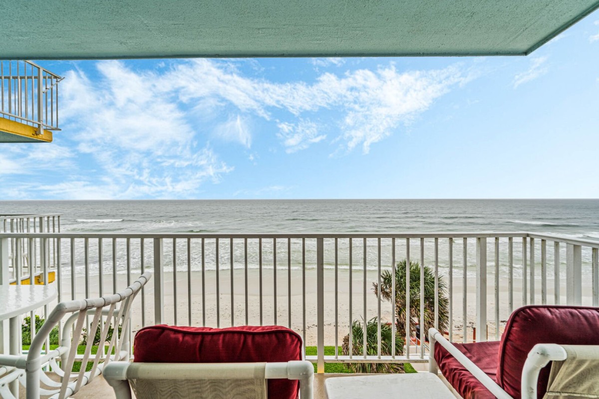 NSB Realty Team-Smyrna Beach Club 419B-image-1