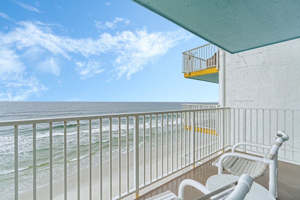 NSB Realty Team-Smyrna Beach Club 513B-image-1