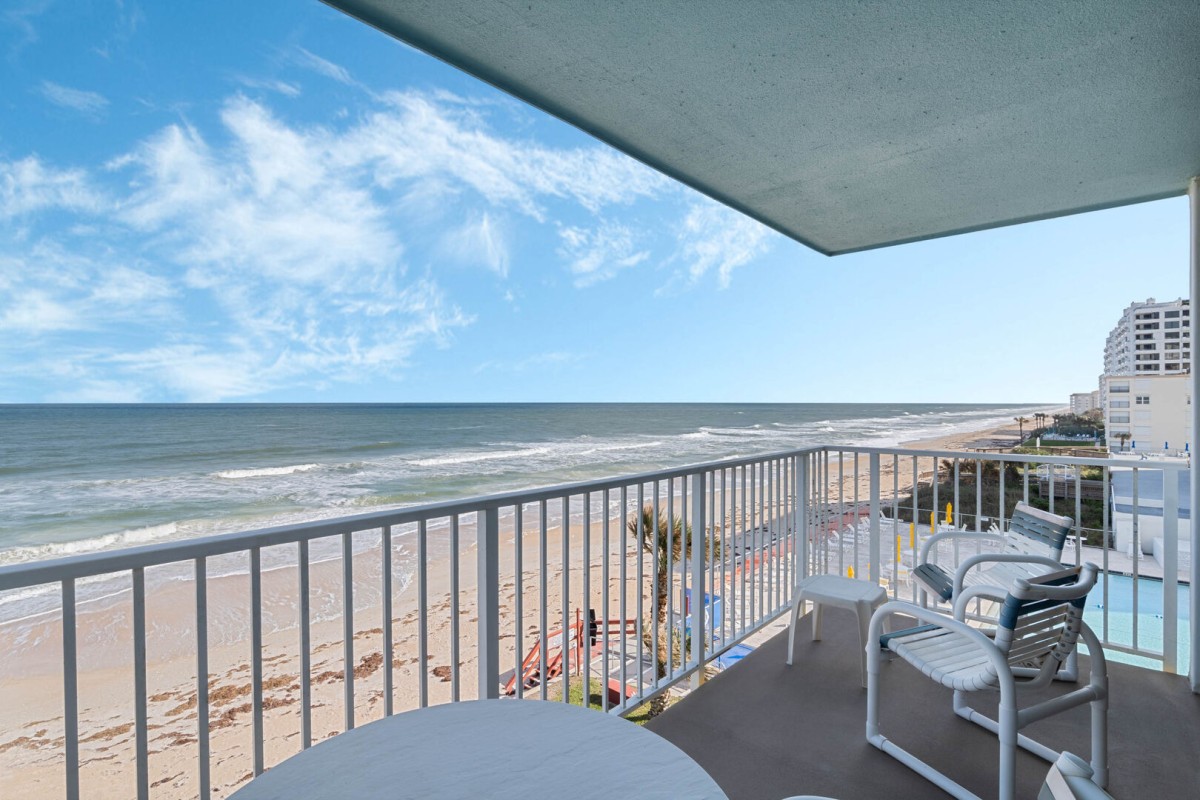 NSB Realty Team-Smyrna Beach Club 418B-image-1